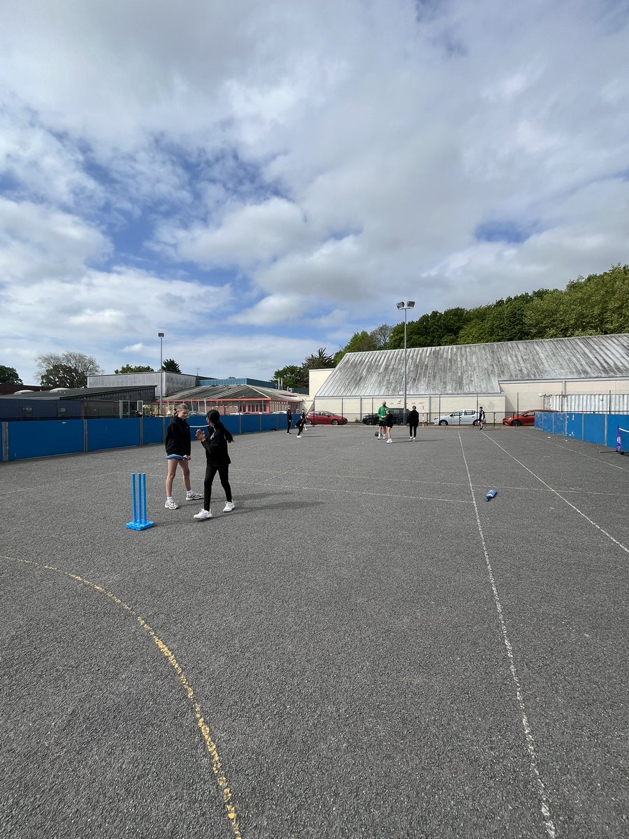 Bohunt Worthing PE (@bswpe) on Twitter photo Our year 8s are getting ready to compete in our BET Cricket🏏 Our year 8s are getting ready to compete in our BET Cricket🏏