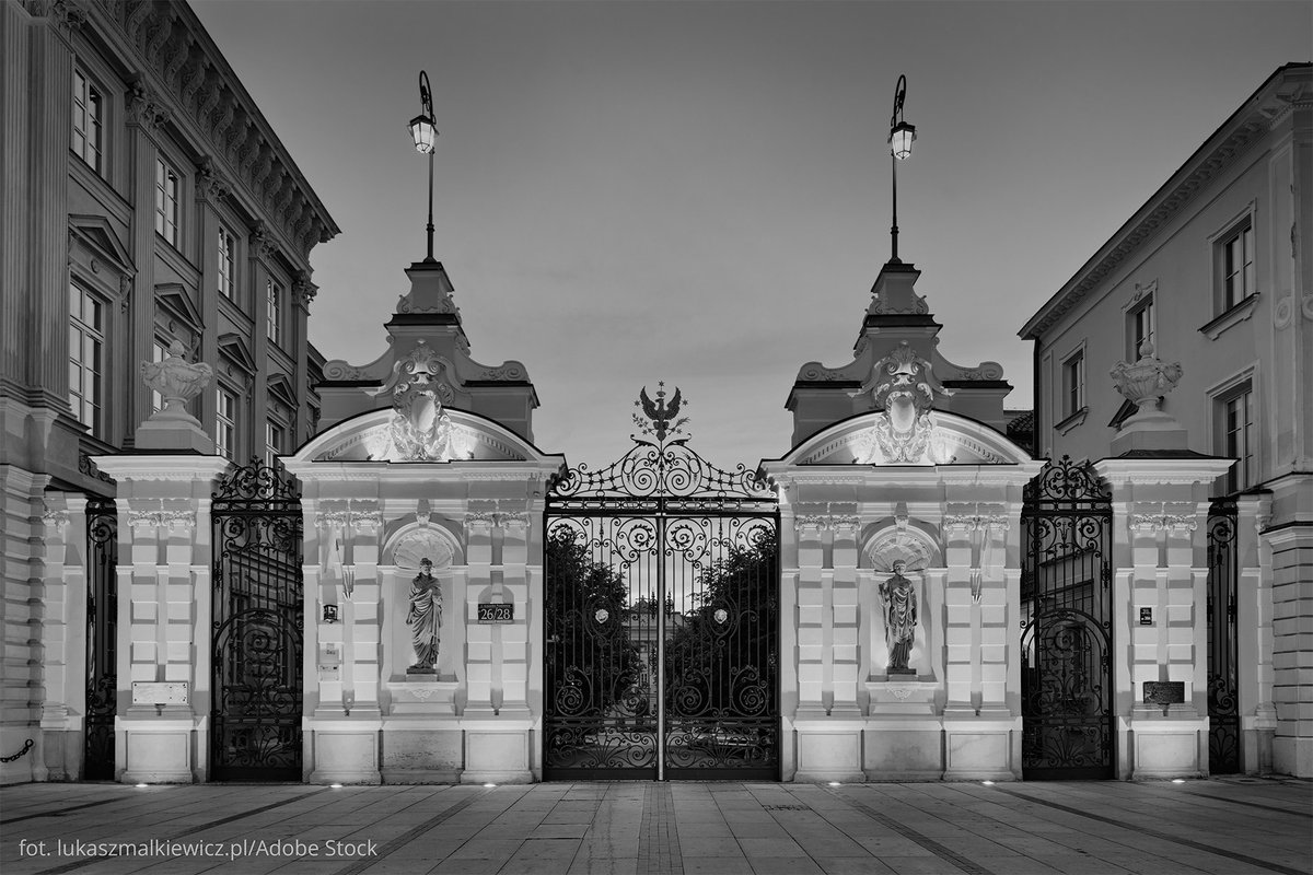 W związku z tragicznymi wydarzeniami, jakie miały miejsce w środę na terenie Uniwersytetu Warszawskiego, Rzecznik Praw Obywatelskich składa wyrazy głębokiego współczucia i solidarności Rodzinie, Najbliższym i Współpracownikom ofiary tej okrutnej zbrodni, a także wszystkim