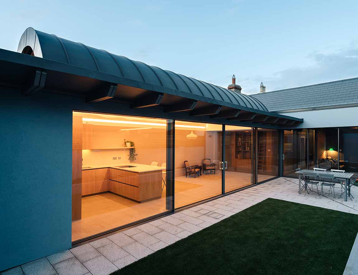 19th century home drops #energydemand by 94%

This ambitious #A1 #retrofit of a Dublin redbrick exceeded the #NZEB standard -   a beautifully-detailed blueprint for delivering warmth, comfort, and healthy indoor air in historic city centre properties. - mailchi.mp/passivehousepl…