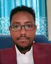 TheTigray's tweet photo. ብርሃነ ካብቶም ኣብ ትግራይ ብሓሳብ ዘይኣምኑ ወይ ጸግዒ ሒዞም ዝድግፉ ተጋሩ እዩ። ሓሳቡ ኣይጥዕመንን። 
እንተኾነ ግን ዋላ ንጽለኣዮ ወይ ንፍተዎ ዝኾነ ትግራዋይ ኣብ ትሕቲ ክትትል ሕጊ ትግራይ ኽኮውን ይግባእ። https://t.co/QD1nkfRVgR