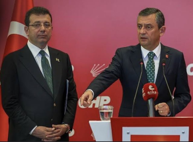 Kavgacı söylemler, duygu sömürüsü ve kendi reklamını yapmalar...Her zaman için bazı insanların tercih ettiği yöntemler olmuştur ama uzun vadede işe yaradığı görülmemiştir ;)
