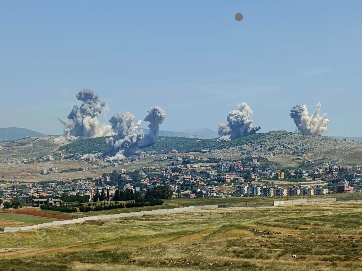 galpalpheebs's tweet image. This is the price of living with dignity and standing for what is right

📍South Lebanon, steadfast against its enemies