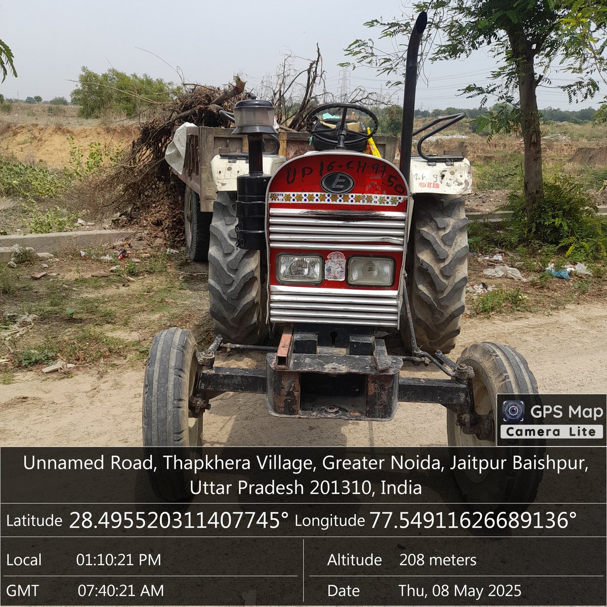 mohitbhati5556's tweet photo. ज्ञापन के बावजूद नहीं रुका कचरा निस्तारण, जुनपत गांव के पास ठेकेदार का ट्रैक्टर रंगे हाथों पकड़ा गया, क्या उचित कार्रवाई होगी? @dmgbnagar @OfficialGNIDA @noidakhabar @Noidatraffic @noidapolice @CPCB_OFFICIAL @sudhirkmr6931 @partap_nagar @lokutthansamiti @harinderbhati3 @ABPNews https://t.co/ir8mAG0jGK