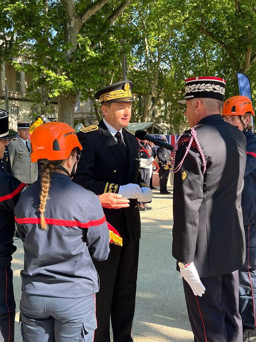 🇫🇷#NoublionsJamais |
Aujourd’hui dans l’#Hérault, commémoration du 80ème anniversaire de la Victoire du #8mai 1945 à Montpellier.

Sur l’Esplanade Charles de Gaulle à
Montpellier, le préfet de l’#Hérault aux côtés des élus, des anciens combattants et des forces de sécurité, a