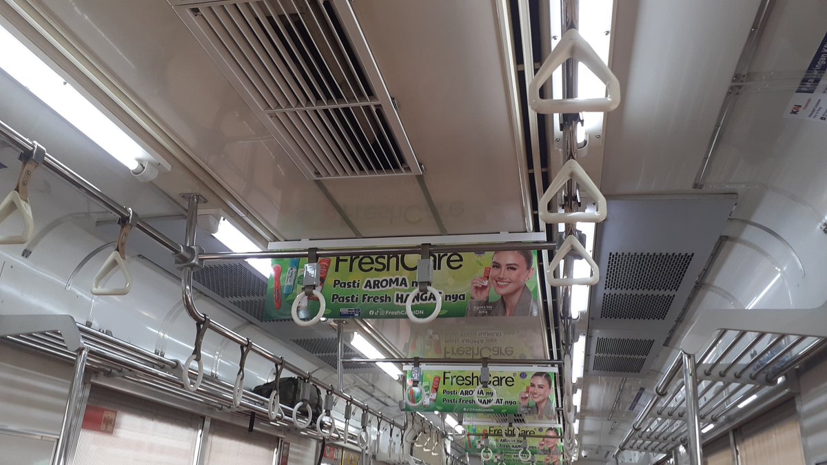 fidvicth's tweet photo. @agnezmo
Sepanjang 12 gerbong iklan merajai
#freshcare
#madutj
Sukses selalu ka Agnez ๐๐ฅ๐ฌ https://t.co/cvRqS5B2b5