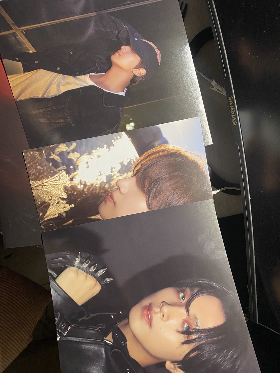 imhyanlee's tweet photo. #hyanniesells

TAKE ALL OF THESE FOR 3K. 

Hi I’m selling all of my nct haechan dream anik akik. Selling only as a set. Strictly no tingi. All that you can see sa photo will be urs as well as some of my merch available na wala sa photo I will also give it to you.

# nct dream https://t.co/YgvtR4iB6p