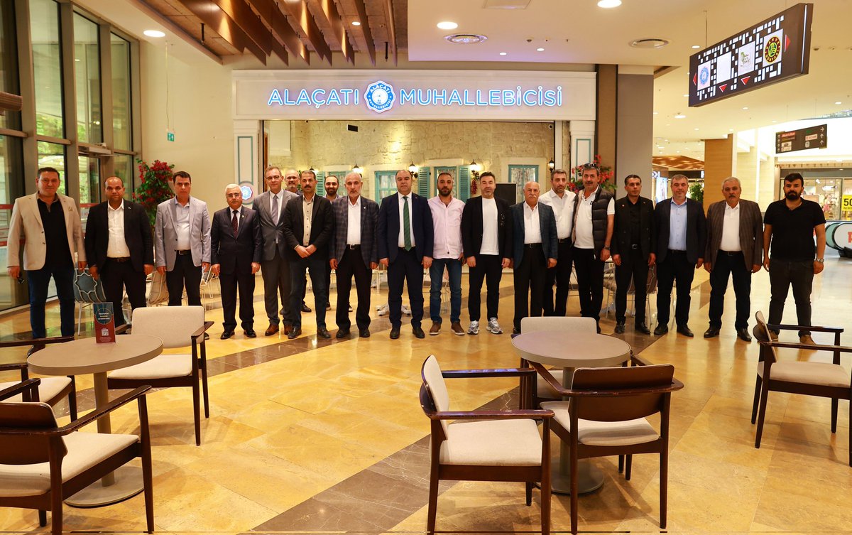 Yeniden Refah Partisi Karaköprü İlçe Başkanımız Sn. Kasım Korkmaz ve Belediye Meclis Üyelerimiz ile; Meclis Üyemiz Mehmet Polat'ı iş yerinde ziyaret ettik. 

Ev sahipliği için Mehmet Polat'a teşekkür ederiz.