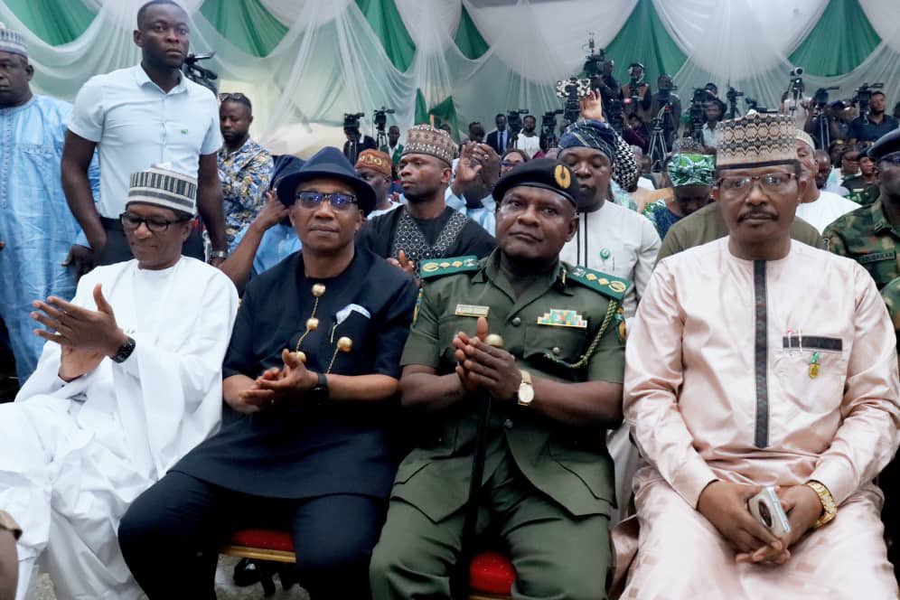 ENVIRONMENT MINISTER TAKES THE STAGE AT THE 7TH SESSION OF THE 2025 MINISTERIAL PRESS BRIEFING.

The Honourable Minister of Environment, Balarabe Abbas Lawal on Wednesday took the stage at the 2025 edition of the annual Ministerial Press Briefing held in Abuja, the nation’s