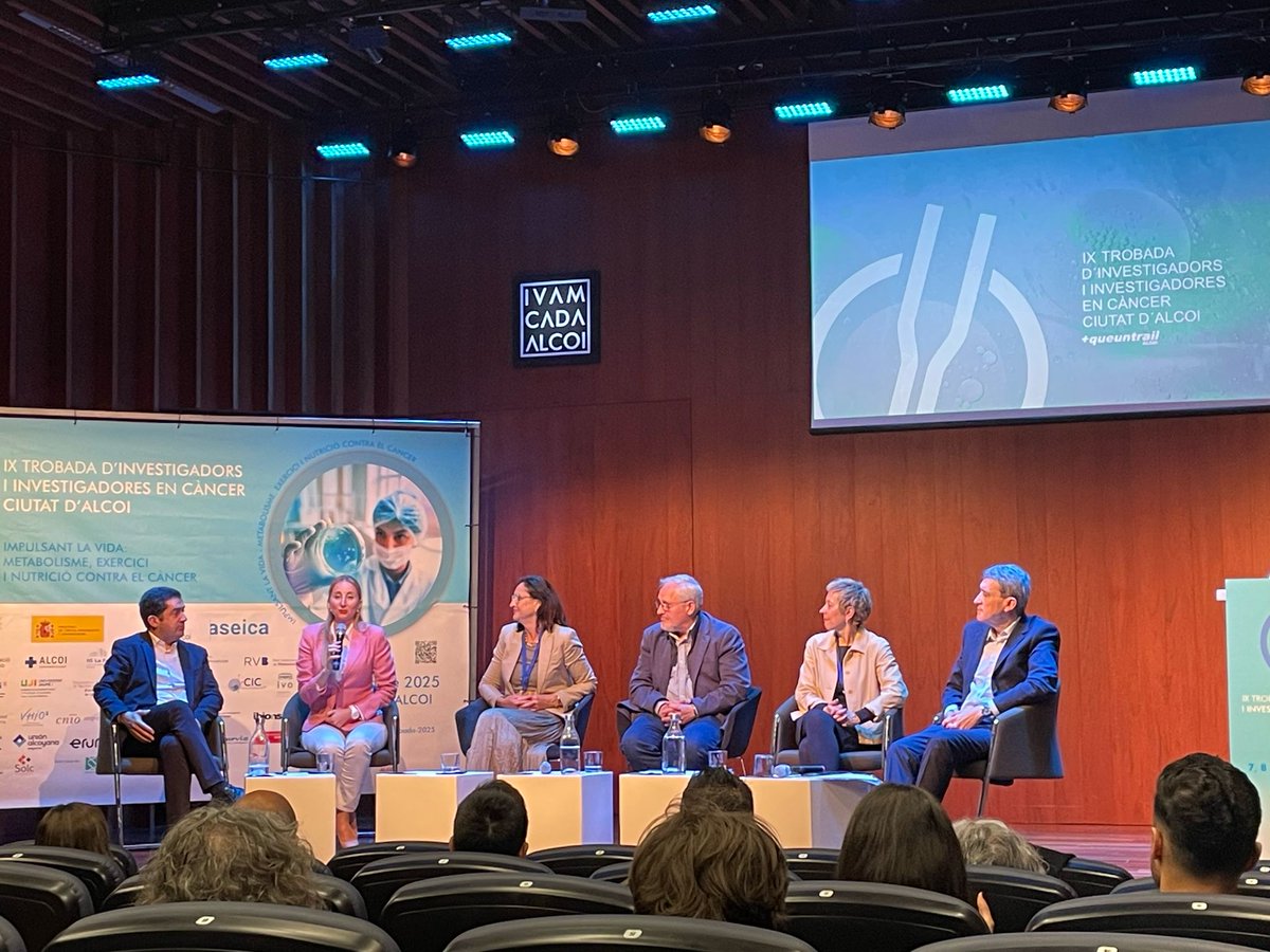 GVA Fisabio (@gvafisabio) on Twitter photo 🔬✨Hoy arranca la IX Trobada de Investigadores e Investigadoras en #Cáncer Ciutat d’Alcoi (<a href="/Trailalcoi/">Trail Solidari Alcoi</a>)
🗣️Inauguran Marisa Caparrós, directora gerente de #Fisabio y Mariola Penadés, DG de #Investigación e #Innovación
#eicalcoi2025 🔬✨Hoy arranca la IX Trobada de Investigadores e Investigadoras en #Cáncer Ciutat d’Alcoi (<a href="/Trailalcoi/">Trail Solidari Alcoi</a>)
🗣️Inauguran Marisa Caparrós, directora gerente de #Fisabio y Mariola Penadés, DG de #Investigación e #Innovación
#eicalcoi2025