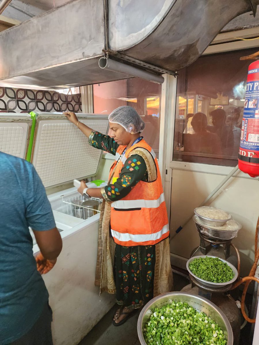 AC Health tweet media