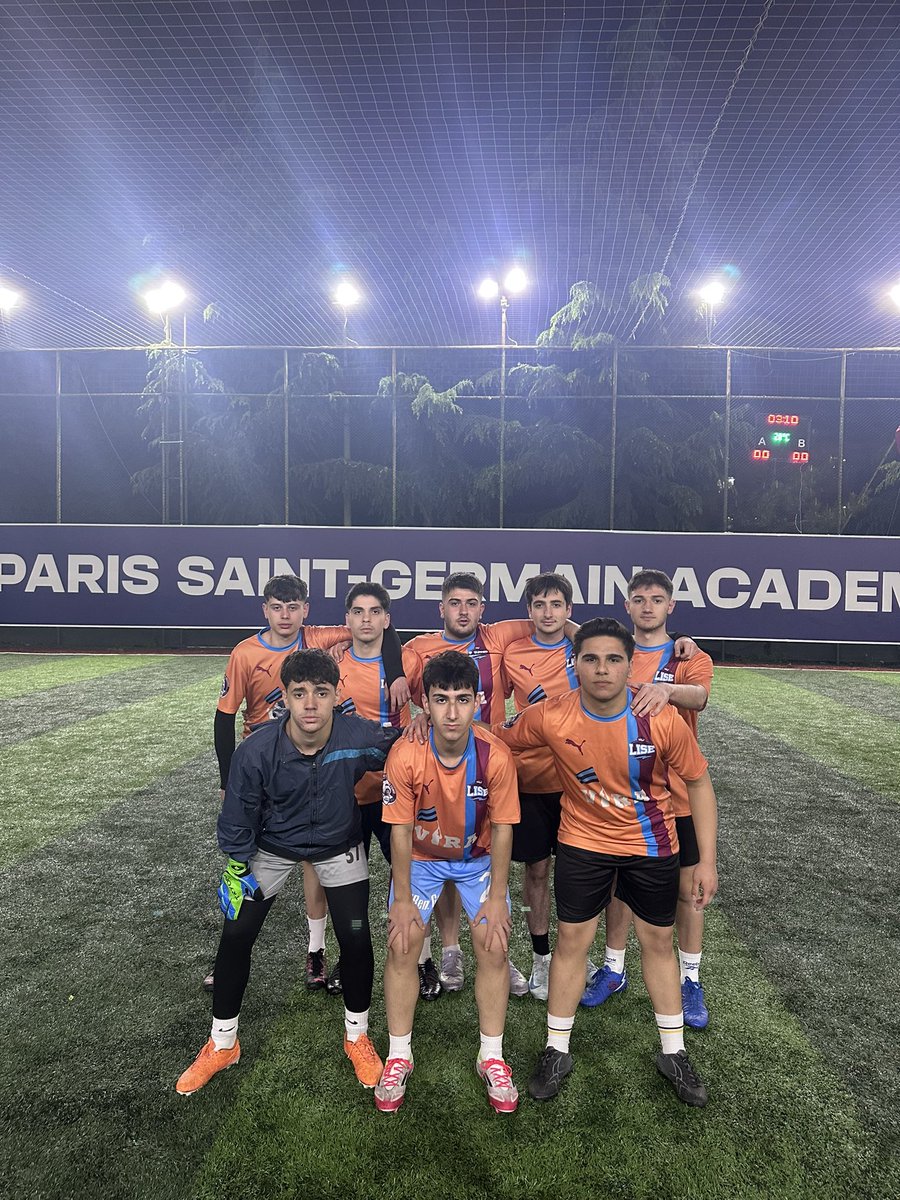 MAÇSONUCU ⚽️

VİRATHİNAİKOS: 15
VİRA LİSE  SK:  11