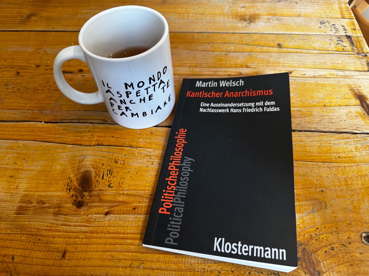 Hannes Kerber (@hanneskerber) on Twitter photo Was für eine beeindruckende Auseinandersetzung mit den dunklen Seiten Kants (und Fuldas Kant)!
Ich kann das neue Buch von <a href="/welsch_martin/">Martin Welsch</a> nur empfehlen! Dazu für die eine und den anderen sogar vielleicht etwas stärkeres als Tee...
klostermann.de/epages/6357430… Was für eine beeindruckende Auseinandersetzung mit den dunklen Seiten Kants (und Fuldas Kant)!
Ich kann das neue Buch von <a href="/welsch_martin/">Martin Welsch</a> nur empfehlen! Dazu für die eine und den anderen sogar vielleicht etwas stärkeres als Tee...
klostermann.de/epages/6357430…