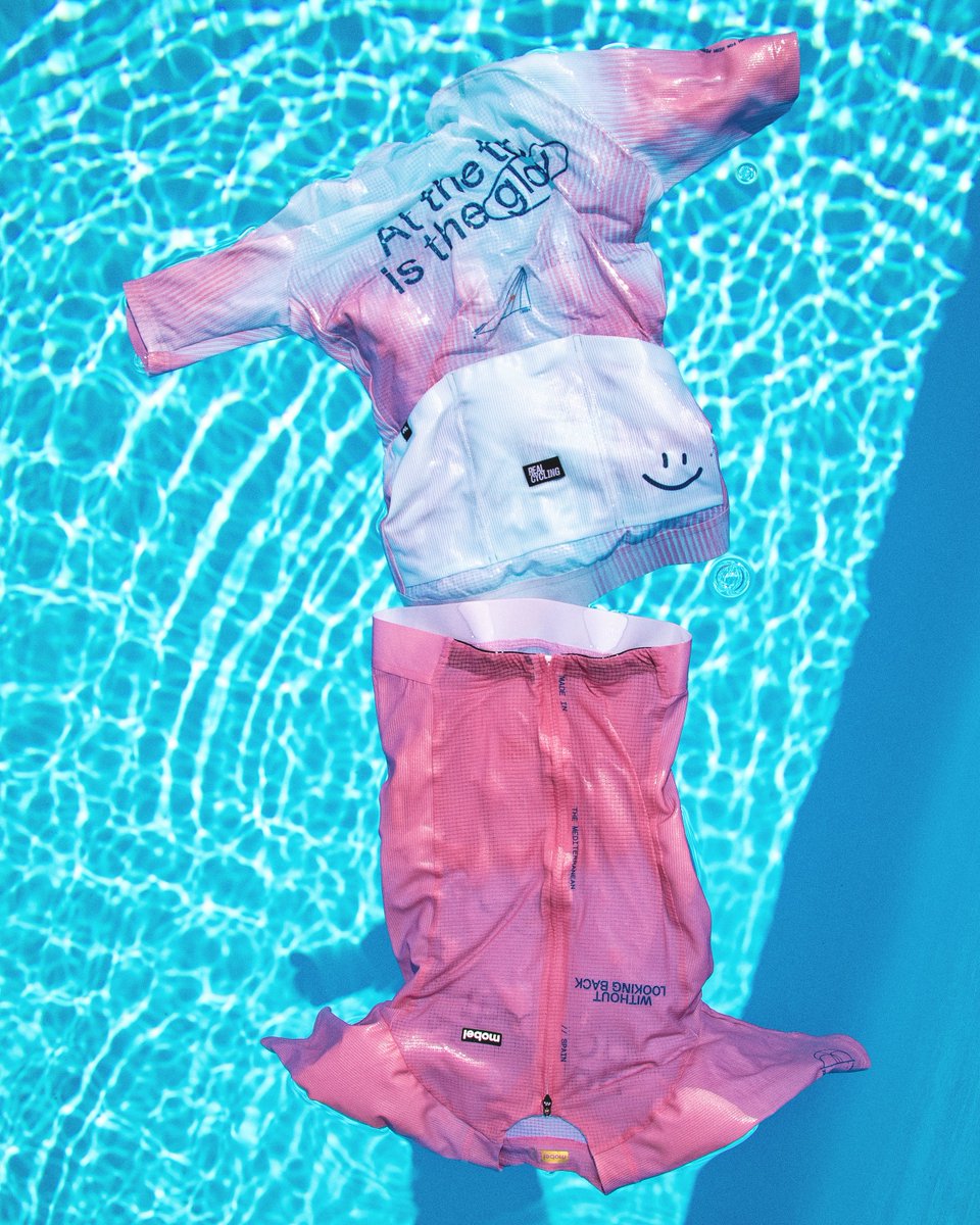 🌞El verano te espera. Nueva colección especial Bloom ya disponible en nuestra tienda online 📲 y en puntos de venta autorizados 🏪
🔗 mobelsport.com/categoria/cole…