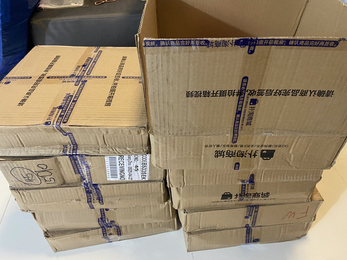 ShopPre85's tweet image. #ถิงอัพเดท อัลบั้มรอบแรกมาถึงเรียบร้อยค่า 
ทยอยแจ้งยอดรอบสองให้นะคะ ส่งพรุ่งนี้น้า 

@WangEarn 2
@Saranph20161809 2
@Patchara_1994 
@MMin1297 
@Fonnoi 
@Tann_Thanyarat 
@siriratsrisuk 
@LandLollypop 

ที่เหลือส่งกลับหมดแล้วค่า รอเข้าไทย