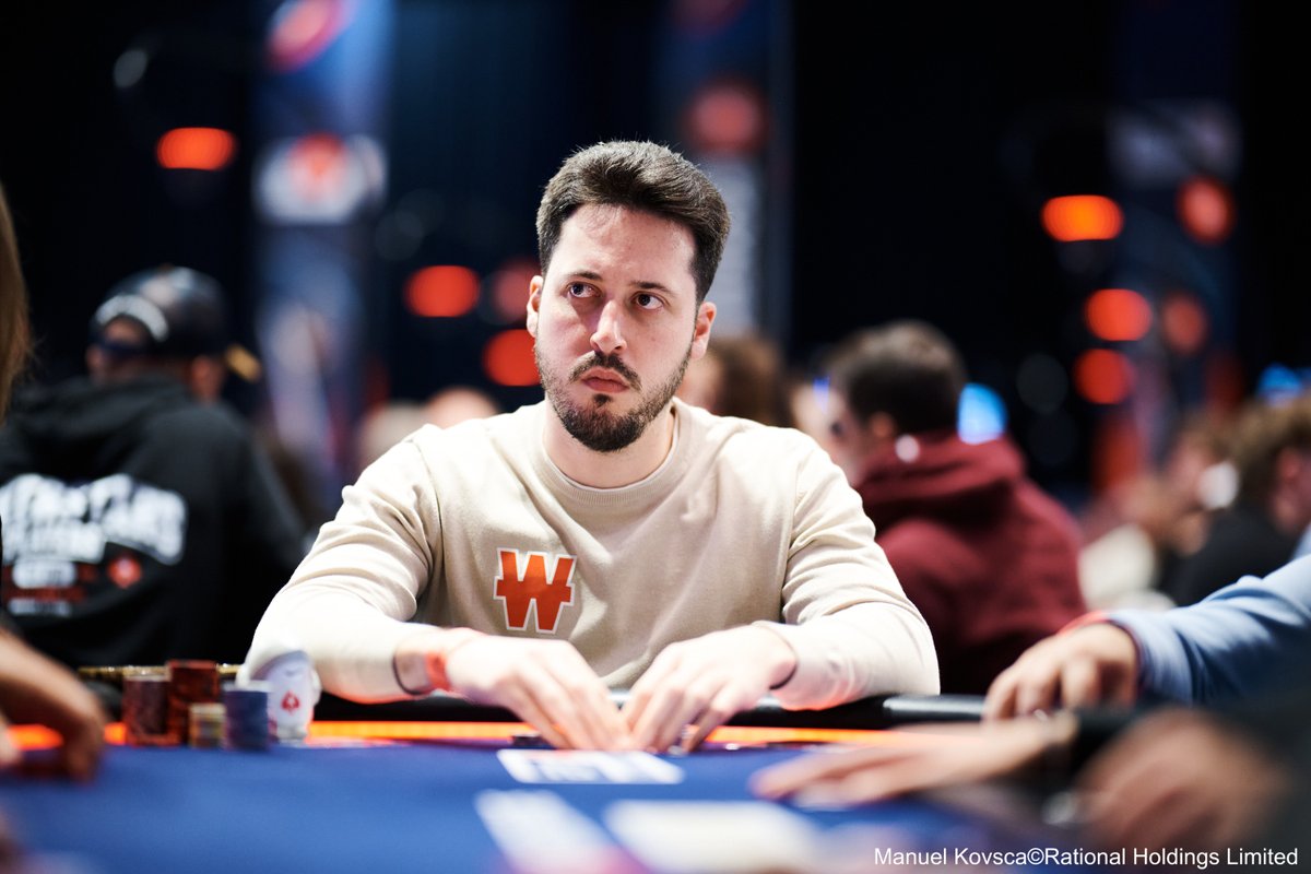 PokerNews (@pokernews) on Twitter photo It's 10 years to the day since <a href="/Amadi_17/">Adrián Mateos Díaz</a> won the 2015 <a href="/PokerStars/">PokerStars</a> EPT Grand Final Main Event for €1,082,000 at just 20 years old!
He's barely aged a day...👀 It's 10 years to the day since <a href="/Amadi_17/">Adrián Mateos Díaz</a> won the 2015 <a href="/PokerStars/">PokerStars</a> EPT Grand Final Main Event for €1,082,000 at just 20 years old!
He's barely aged a day...👀