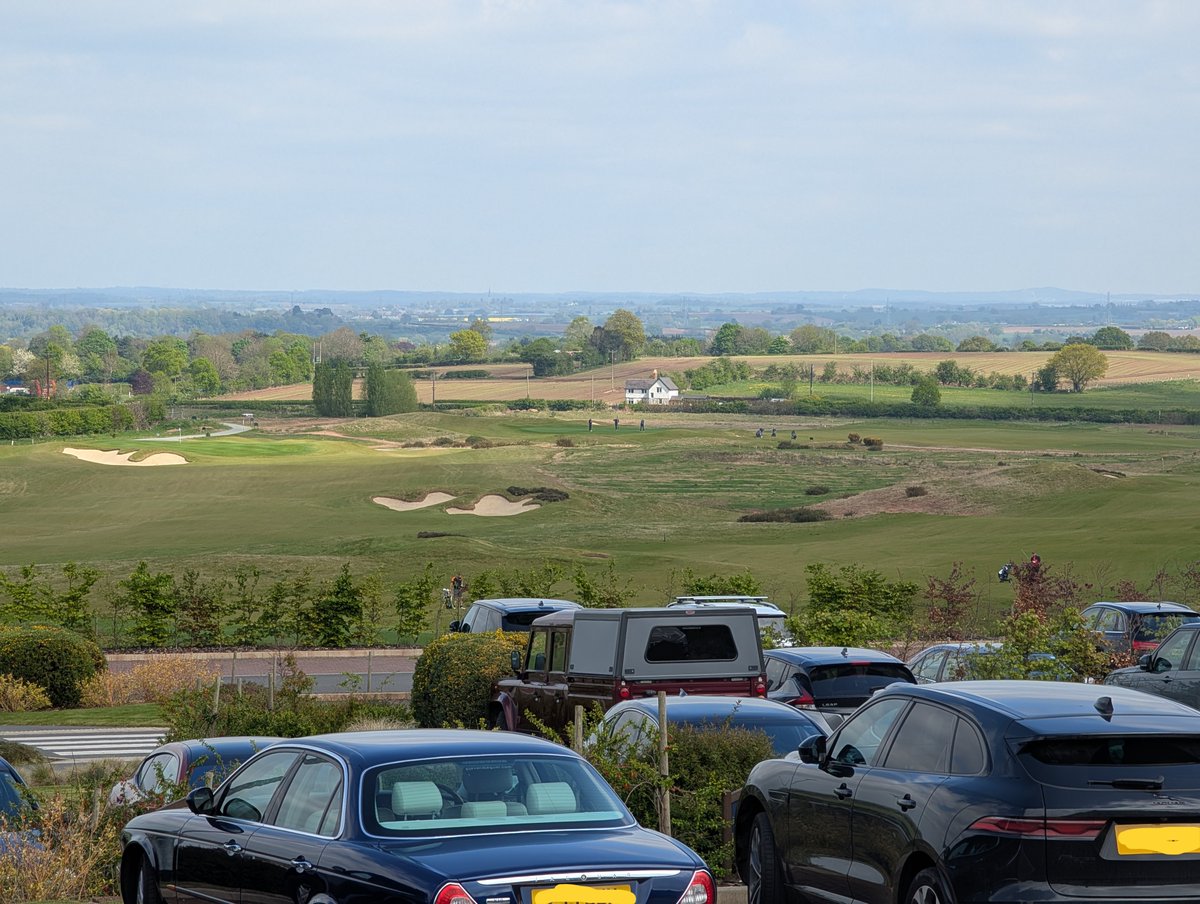 D_J_Snell's tweet image. Assisted a LWS customer with the installation of a replacement drive on a Grundfos MPC-E pumpset and installed Grundfos Connect to give the customer and contractor realtime telemetry of the pumpset. @lwsirrigation @MGTurf  #GrundfosConnect #irrigation