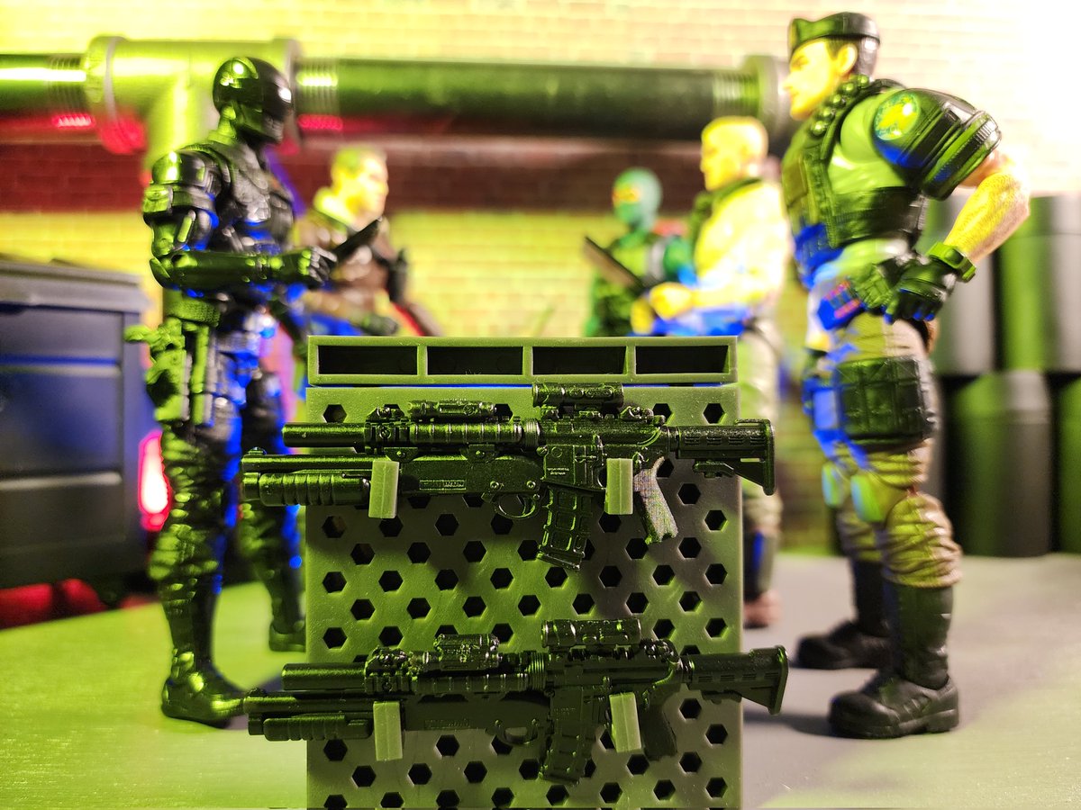 destrodesigns's tweet photo. General Hawk, addressing his upper echelon.
This from the Prologue of my movie:
GI Joe: Silent Serpants
I do all the GI Joe shit here, but can find movie clips and still photos only @ViperDenStudios
#toy #toyphotography #gijoe
#snakeeyes #beachead #duke
#Hawk #falcon https://t.co/tyP99NgFpI