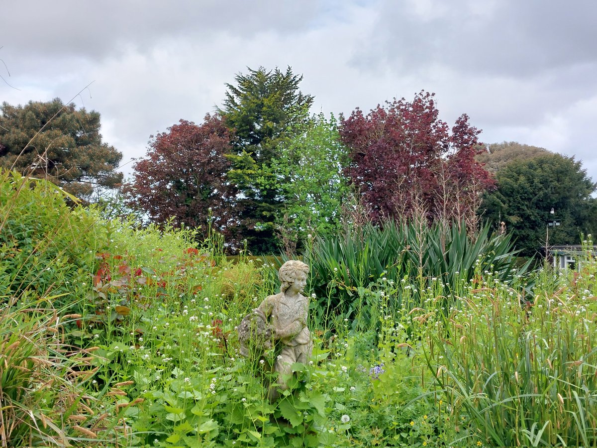 Quick stroll around the grounds at Whitstable Castle before the service to mark the 80th anniversary of VE Day
