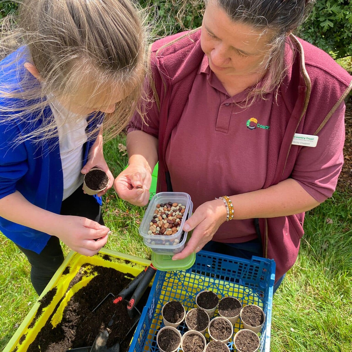 The Crown Estate (@thecrownestate) on Twitter photo We’re teaming up with <a href="/CountryTrust/">Country Trust</a> to host 40+ farm visits for 1,000 children from disadvantaged areas - helping them connect with nature, farming and food.
Read more: thecrownestate.co.uk/news/new-partn…
#TheCrownEstate #Farming We’re teaming up with <a href="/CountryTrust/">Country Trust</a> to host 40+ farm visits for 1,000 children from disadvantaged areas - helping them connect with nature, farming and food.
Read more: thecrownestate.co.uk/news/new-partn…
#TheCrownEstate #Farming