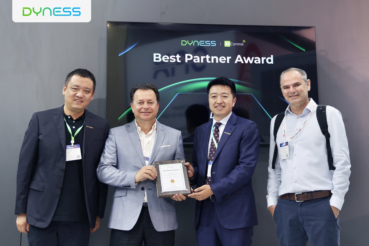It is with great pleasure that we announce AV Control Canarias S.L. as the recipient of the Best Partner Award at #IntersolarEurope2025! 🏆

#Dyness #AVControlCanarias #DynessBestPartner #RenewableEnergy #Sustainability