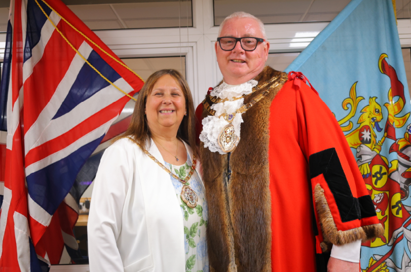 Cllr Peter Whapshott has been appointed as the Mayor of Dartford for 2025-26. To keep up to date with everything he's up to, please follow on Facebook and Instagram: instagram.com/mayorofdartfor…