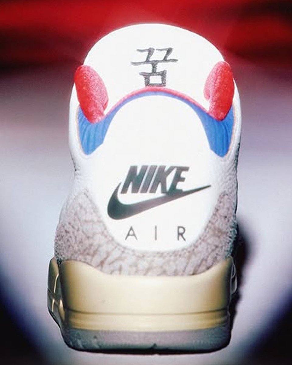 simonsaysdrip's tweet image. Jordan Brand is honoring Korea with the Air Jordan 2 “Seoul” 2.0, featuring quilted collars, aged midsoles &amp;amp; grey outsoles. Set to drop May 15.
#AirJordan2 #Seoul2 #SneakerRelease #JordanBrand