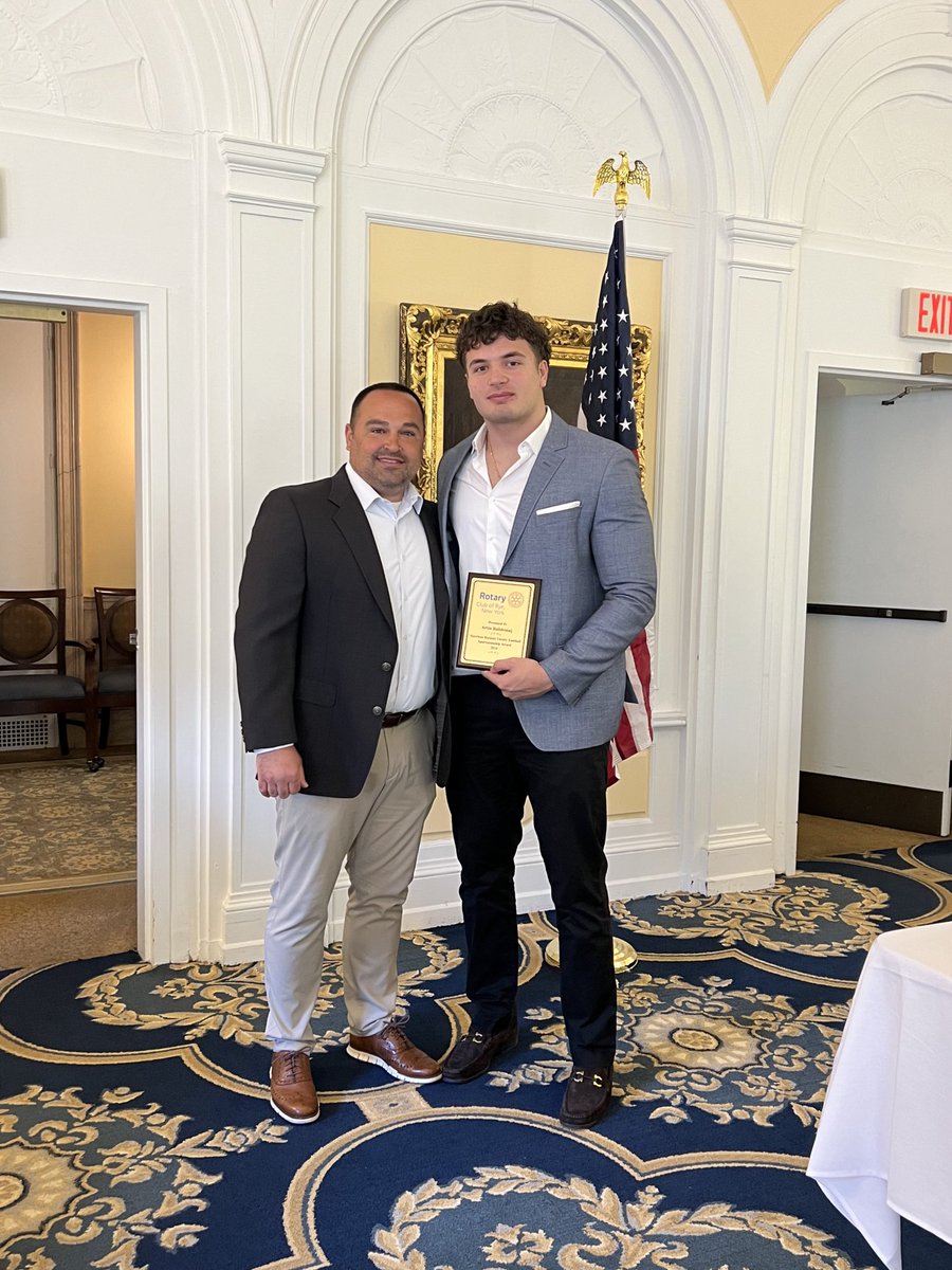 Special congratulations to Artin Balidemaj on receiving the prestigious Rye Rotary Sportsmanship Award!
Each year, this honor goes to a senior who plays the game the right way and exemplifies true sportsmanship in our annual Harrison/Rye rivalry. Well deserved!