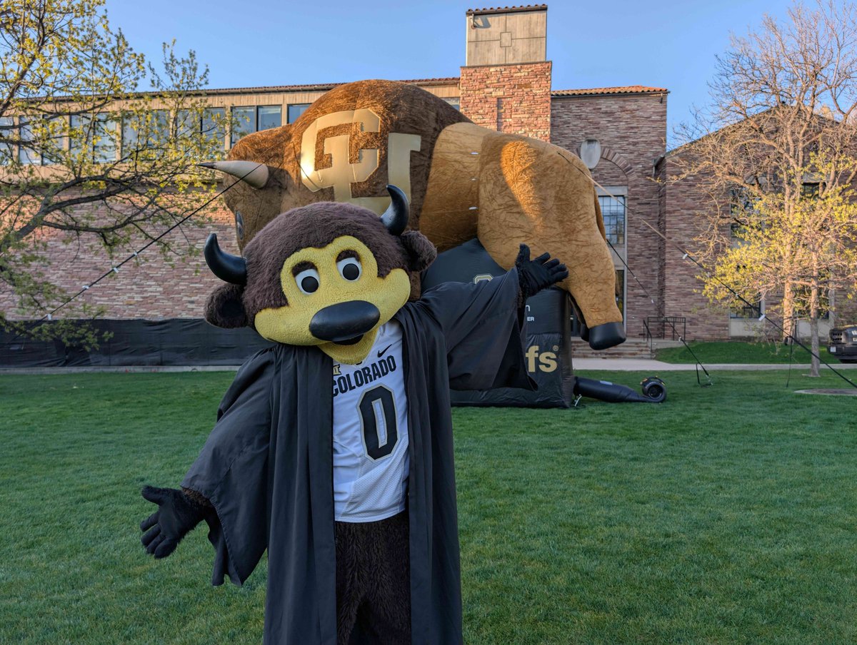 CU Boulder 🦬 (@cuboulder) on Twitter photo The spring commencement ceremony at CU Boulder begins with a  time-honored tradition: the procession of graduates and faculty from the Norlin Quad to Folsom Field. #ForeverBuffs Photo: Glenn Asakawa The spring commencement ceremony at CU Boulder begins with a  time-honored tradition: the procession of graduates and faculty from the Norlin Quad to Folsom Field. #ForeverBuffs Photo: Glenn Asakawa
