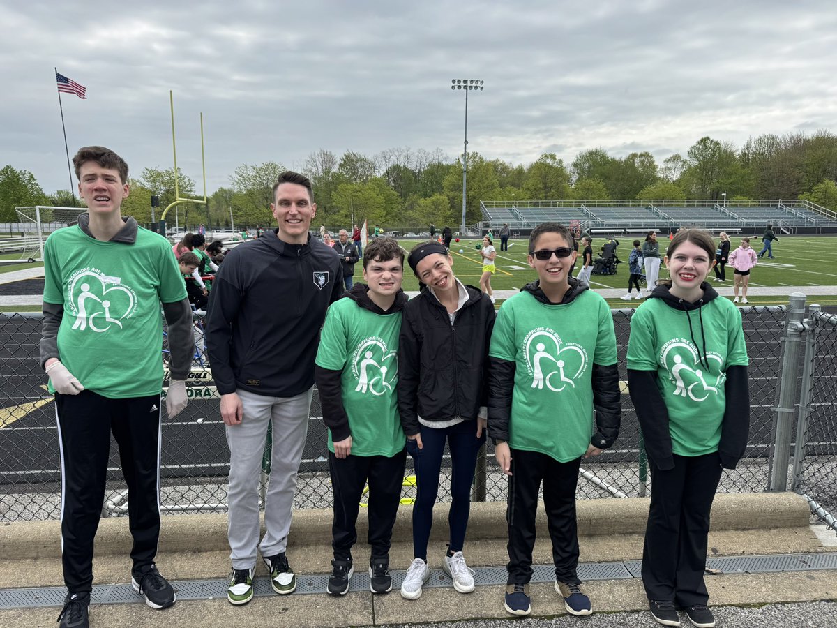 Megan Janzig (@mjanzig) on Twitter photo Our concession volunteers taking a break with <a href="/AHS_MH/">Mike Hayes</a> for our Exceptional Greenmen event! Our concession volunteers taking a break with <a href="/AHS_MH/">Mike Hayes</a> for our Exceptional Greenmen event!