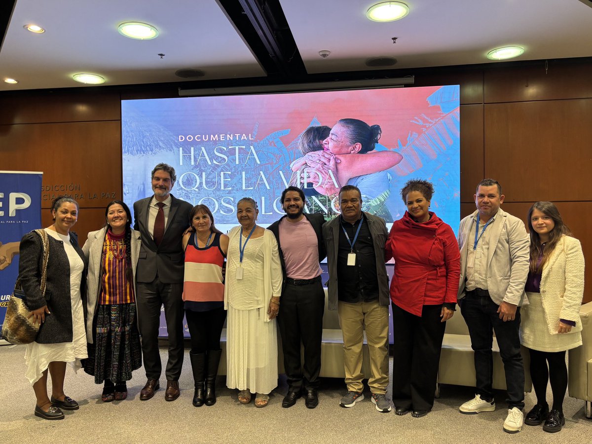 Canada en Colombie (@canadacolombie) on Twitter photo Nous participons au lancement du documentaire « Hasta que la vida nos alcance », une initiative de <a href="/J_RapidResponse/">Justice Rapid Response</a>, avec le soutien de 🇨🇦. Nous admirons ses protagonistes🙌, des femmes qui nous inspirent à continuer à œuvrer pour une 🇨🇴 en paix et dans la justice🕊️ <a href="/JEP_Colombia/">Jurisdicción Especial para la Paz</a> Nous participons au lancement du documentaire « Hasta que la vida nos alcance », une initiative de <a href="/J_RapidResponse/">Justice Rapid Response</a>, avec le soutien de 🇨🇦. Nous admirons ses protagonistes🙌, des femmes qui nous inspirent à continuer à œuvrer pour une 🇨🇴 en paix et dans la justice🕊️ <a href="/JEP_Colombia/">Jurisdicción Especial para la Paz</a>