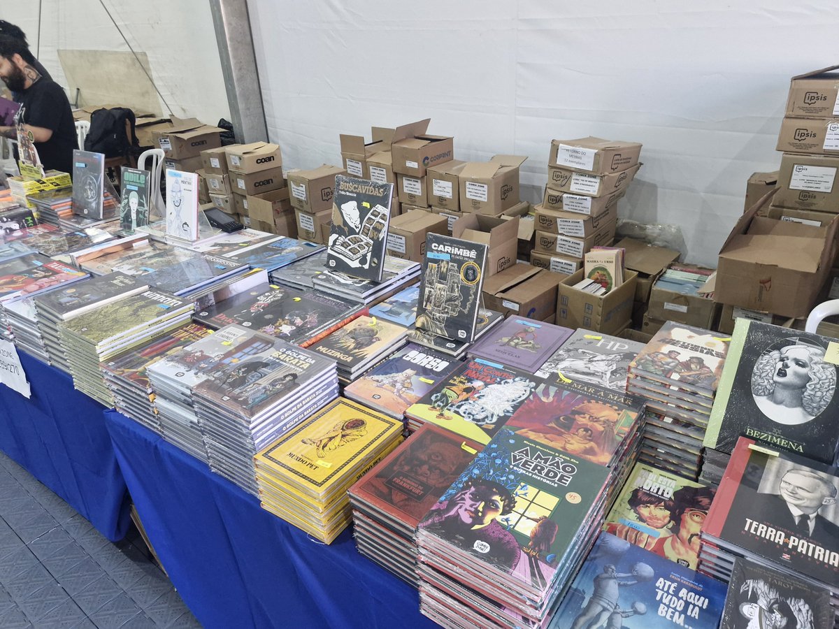 Começou o segundo dia da VII Feira do Livro da UNESP! 🚀

Visite a Comix Zone e adquira os nossos títulos com descontos de até 70% no evento e na loja virtual! Mas se liga que o estoque é limitado! Não perca essa oportunidade de completar a sua coleção!
👉 comixzone.com.br