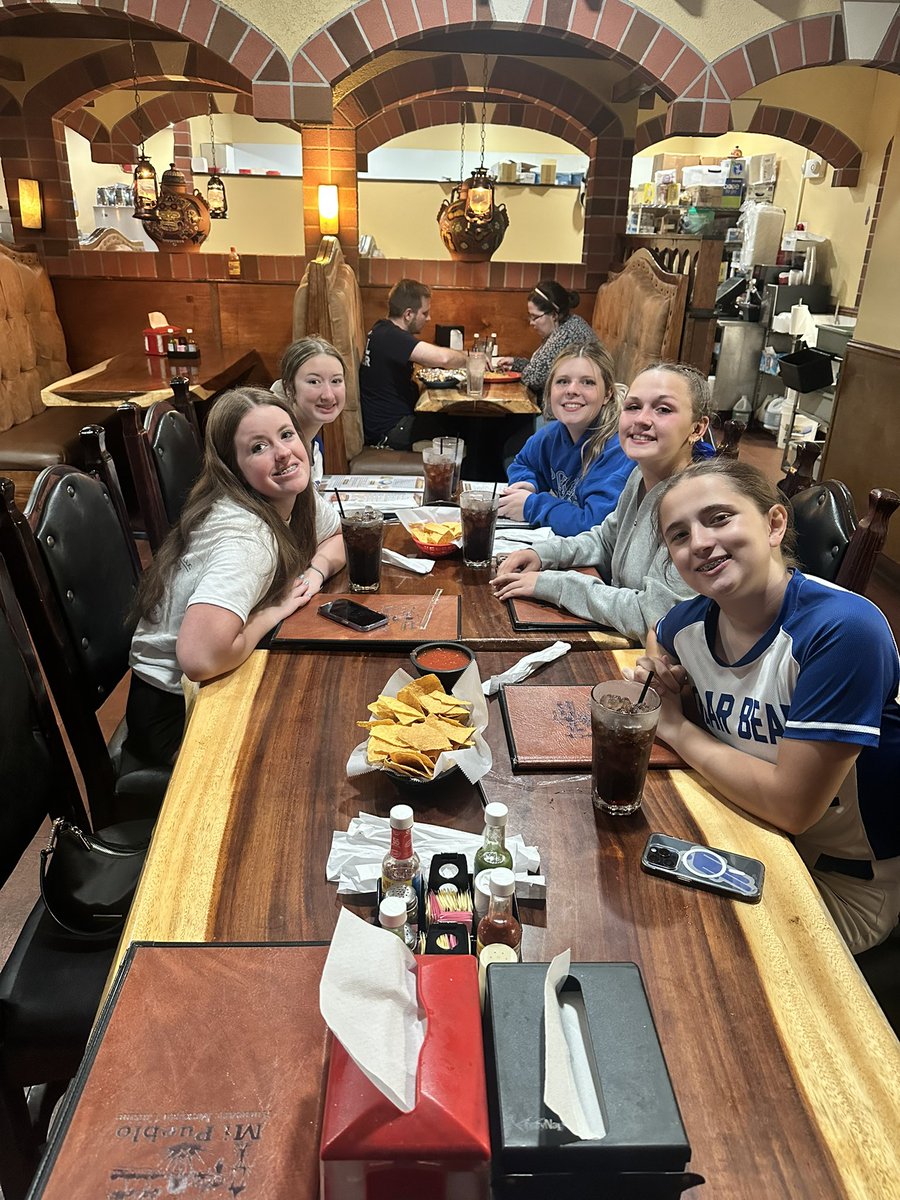 Fairmont Senior Softball (WV - Class AAA) tweet media