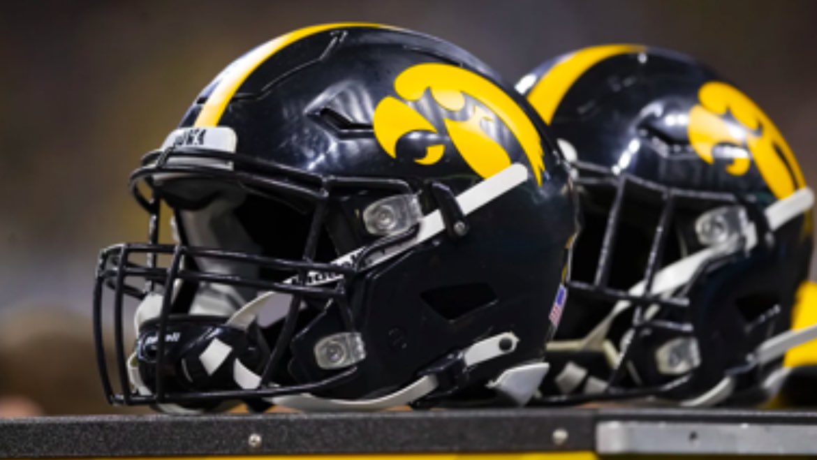 Jamari Harrison (@jamariharrison_) on Twitter photo Thank you <a href="/Coach_Niemann/">Jay Niemann</a> for coming to Roosevelt to talk about your football camps and the amazing things about Hawkeye football. I look forward working with y’all sometime. #GoHawks #iowahawkeyes #Roosevelt Thank you <a href="/Coach_Niemann/">Jay Niemann</a> for coming to Roosevelt to talk about your football camps and the amazing things about Hawkeye football. I look forward working with y’all sometime. #GoHawks #iowahawkeyes #Roosevelt