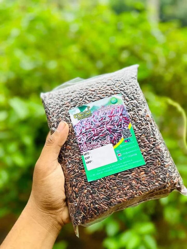apestorelk's tweet photo. Sri Lanka’s Precious Black Rice 🖤 

Rankumudu Al is a rare and ancient black rice variety from Sri Lanka, celebrated for its deep color, rich taste, and powerful health benefits. Packed with antioxidants, it helps protect the body at a cellular level .
https://t.co/j8KBK50FaS https://t.co/vnIG36IeQk