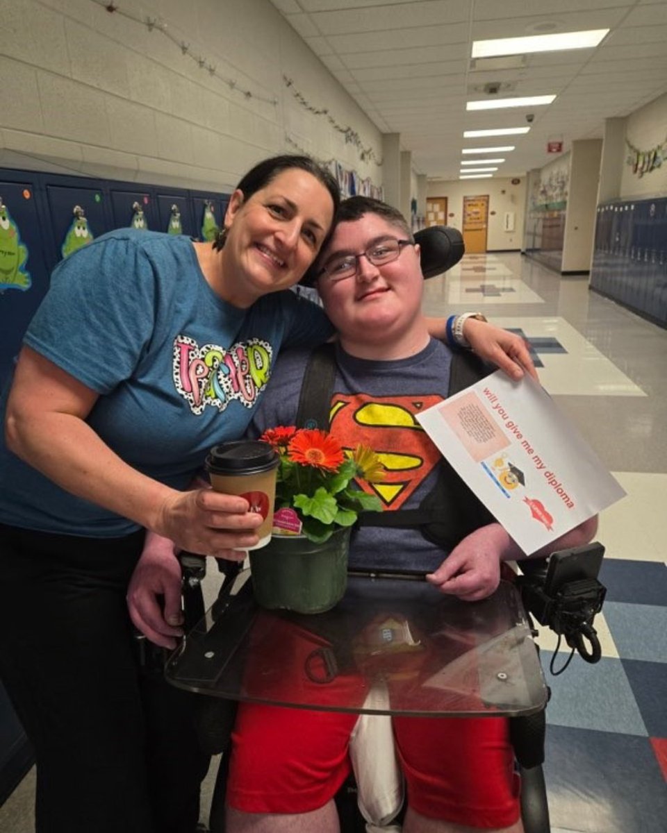 J_Renaissance's tweet image. Try out Diploma-posals!

Have your senior class ask Staffulty who have made a difference in their high school experience to be the person who hands them their diploma at graduation🎓 Read the details on our #IdeaExchange here ⬇️
jostensrenaissance.com/diploma-posal/

#TeacherAppreciationWeek