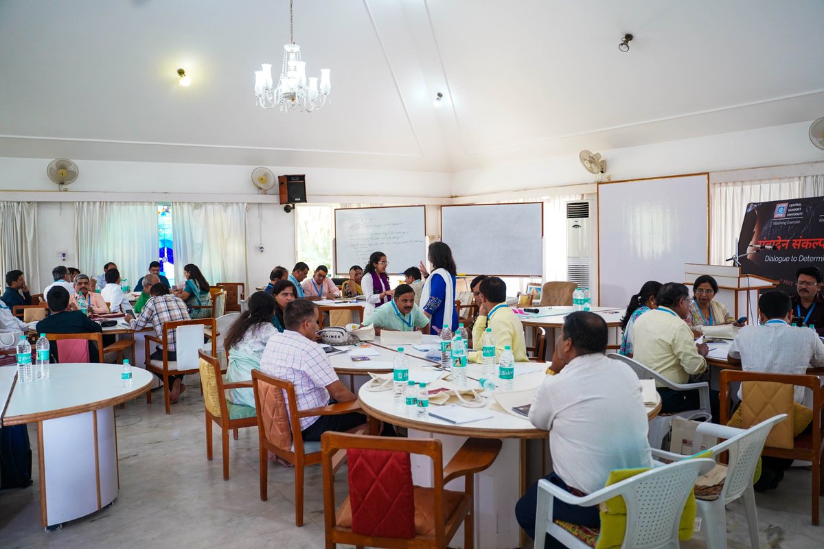 Towards a Multidisciplinary CSU:

The Visioning Exercise was enriched by distinguished facilitators drawn from premier Indian institutions, with deep expertise across Indian Knowledge Systems and contemporary disciplines.

The workshop was led by Dr. Shrinivasa Varakhedi