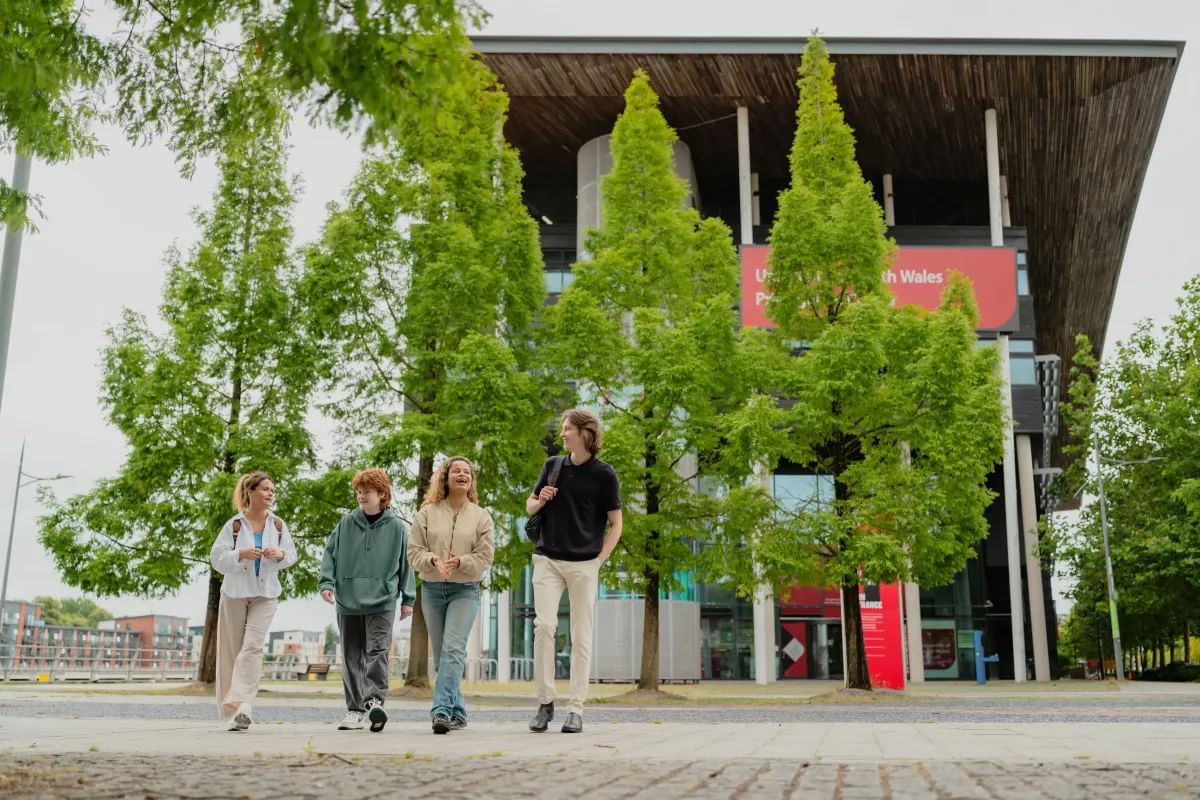 We know choosing a uni is a big decision. That’s why coming to our #USWOpenDay will help you feel informed📝 

You’ll👇 

💬 Ask questions 
🗺️Have guided tours 
❤️Get a feel for the campus 

You can book your place today!🙌 
 
🗓️Saturday 14 June 
💻orlo.uk/tJYr0