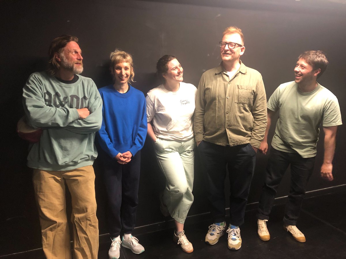 Meet the brilliant cast of ⭐Sherlock in Summertown⭐— now in rehearsals and already bringing the mystery to life...
🕵️ Sherlock in Summertown
 📅 18–27 May
 📍 Summertown, Oxford
 👉 creationtheatre.co.uk/show/sherlock/
#oxford #oxfordshire
