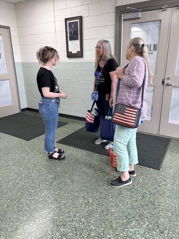 We are excited that the Newport American Legion chose to recognize Mrs. Noelle Smith for going above and beyond for her students!!! We are thankful for the American Legion and Grateful Mrs. Smith is a teacher at Dayton Schools!!!