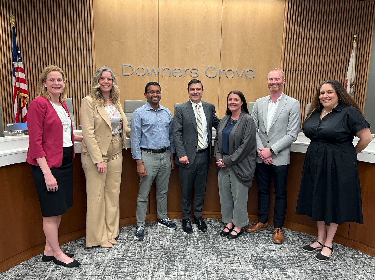 Dr. Kevin B. Russell (@drkevinbrussell) on Twitter photo Last evening, the Board of Education of <a href="/DGDistrict58/">District 58</a> conducted its reorganization meeting. Congratulations to the newly elected members (D. Hughes, M. Ellis, N. Bernard, & K. Thomas). We look forward to serving the Board for the next two years! #dg58pride Last evening, the Board of Education of <a href="/DGDistrict58/">District 58</a> conducted its reorganization meeting. Congratulations to the newly elected members (D. Hughes, M. Ellis, N. Bernard, & K. Thomas). We look forward to serving the Board for the next two years! #dg58pride