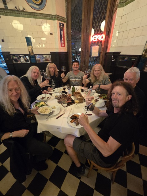 Another country, another dinner out with our promoter, Paulo.  Here in Buenos Aries, Argentina!

#themightysaxon #britishheavymetal #toplinkmusic #argentina #dinneryumyum😋