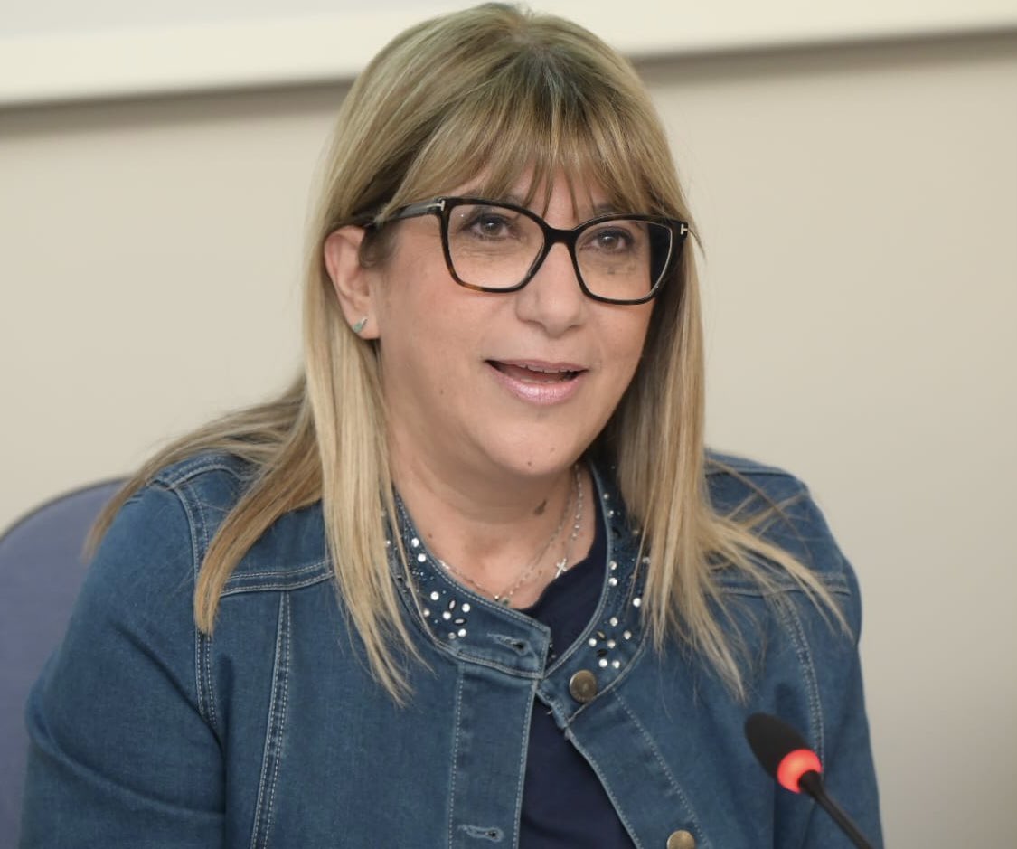 #DanielaFumarola: “Importante oggi la firma del nuovo contratto nazionale per il comparto gas e acqua che prevede oltre all’adeguamento dei salari,  la  riduzione dell’orario di lavoro a 38 ore a parità di salari, più welfare contrattuale, maggiori diritti sulla parità di genere