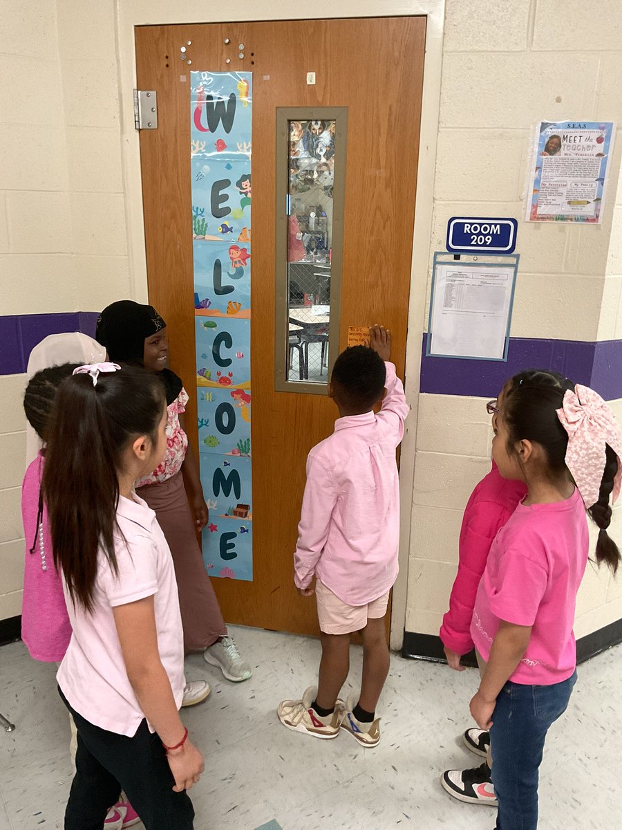 BellshirePE's tweet photo. @MNPS_kidshealth 
#MNPSWellnessWeek2025 
Wear pink 
Kind message 
Bellshire elementary https://t.co/RB0KHTsCDo