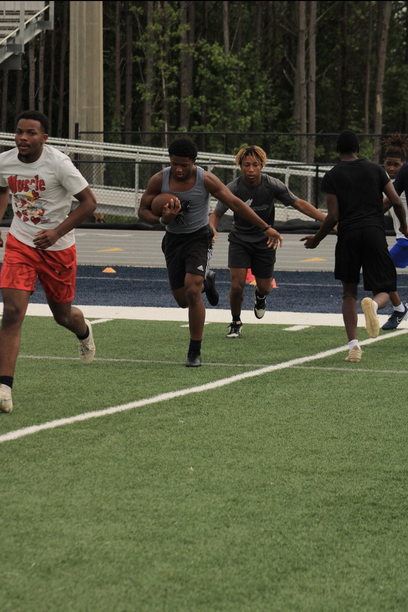 Jacksonville Football (@jville_football) on Twitter photo Stackin’ Days‼️
One Brick at a time🧱
<a href="/jsully656565/">Coach Sullivan</a> <a href="/CoachBO__/">Brian Owens</a> <a href="/AlphonsoFreeney/">Coach  Freeney</a> Stackin’ Days‼️
One Brick at a time🧱
<a href="/jsully656565/">Coach Sullivan</a> <a href="/CoachBO__/">Brian Owens</a> <a href="/AlphonsoFreeney/">Coach  Freeney</a>
