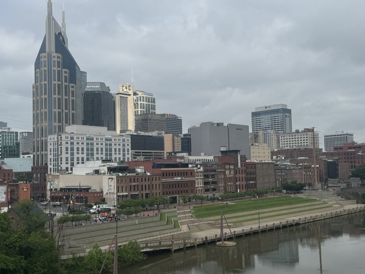 ADP_ChadNewell's tweet image. It’s always nice to be in the Music City for the Bradley Economic Development Forum. Look forward to connecting with friends in the field &amp;amp; leading #SiteSelection consultants @didicaldwell, Brooklin Salemi, &amp;amp; Steve Spartin. #EconDev #Jobs #TheBurg @ADPHattiesburg