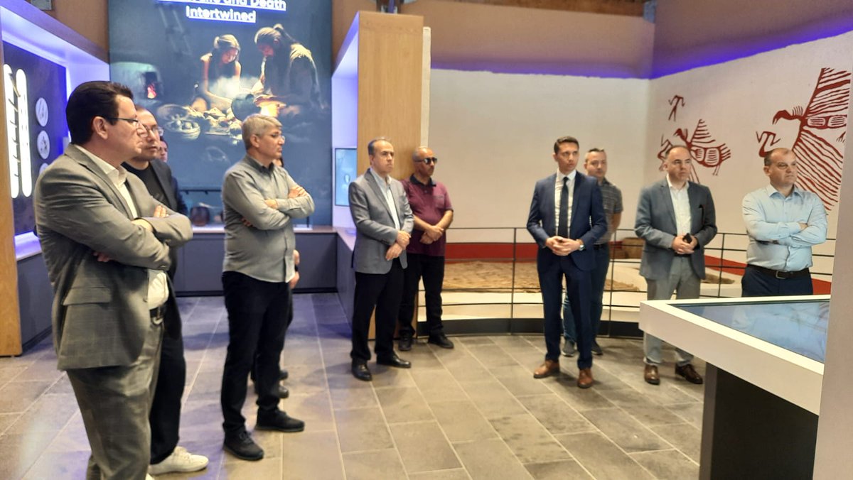 Üyelerimizin ziyaretleri çeşitli alanlarda devam edecektir.
<a href="/TCTarim/">T.C. Tarım ve Orman Bakanlığı</a> 
<a href="/ibrahimyumakli/">İbrahim Yumaklı</a>