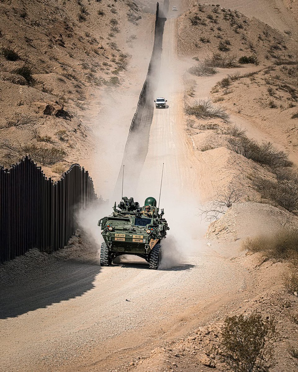 4thInfDiv's tweet image. Well-equipped, well-trained, and prepared for any task!

#SteadfastandLoyal 

(U.S. Army photo by Spc. Michael Graf)