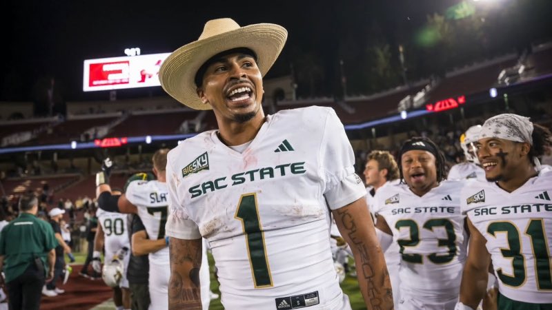 Cratticgetsacks's tweet image. #AGTG After a Great Conversation with @DlineCoachEd I am Extremely blessed to receive my first D1 Offer From @SacHornetsFB!!!!
@Andrew_Ivins @TomLoy247 @ChadSimmons_ @adamgorney @RivalsRichie @RivalsFriedman @SWiltfong_ @JohnGarcia_Jr @FCRecruits @BrianDohn247 @jeff4ester