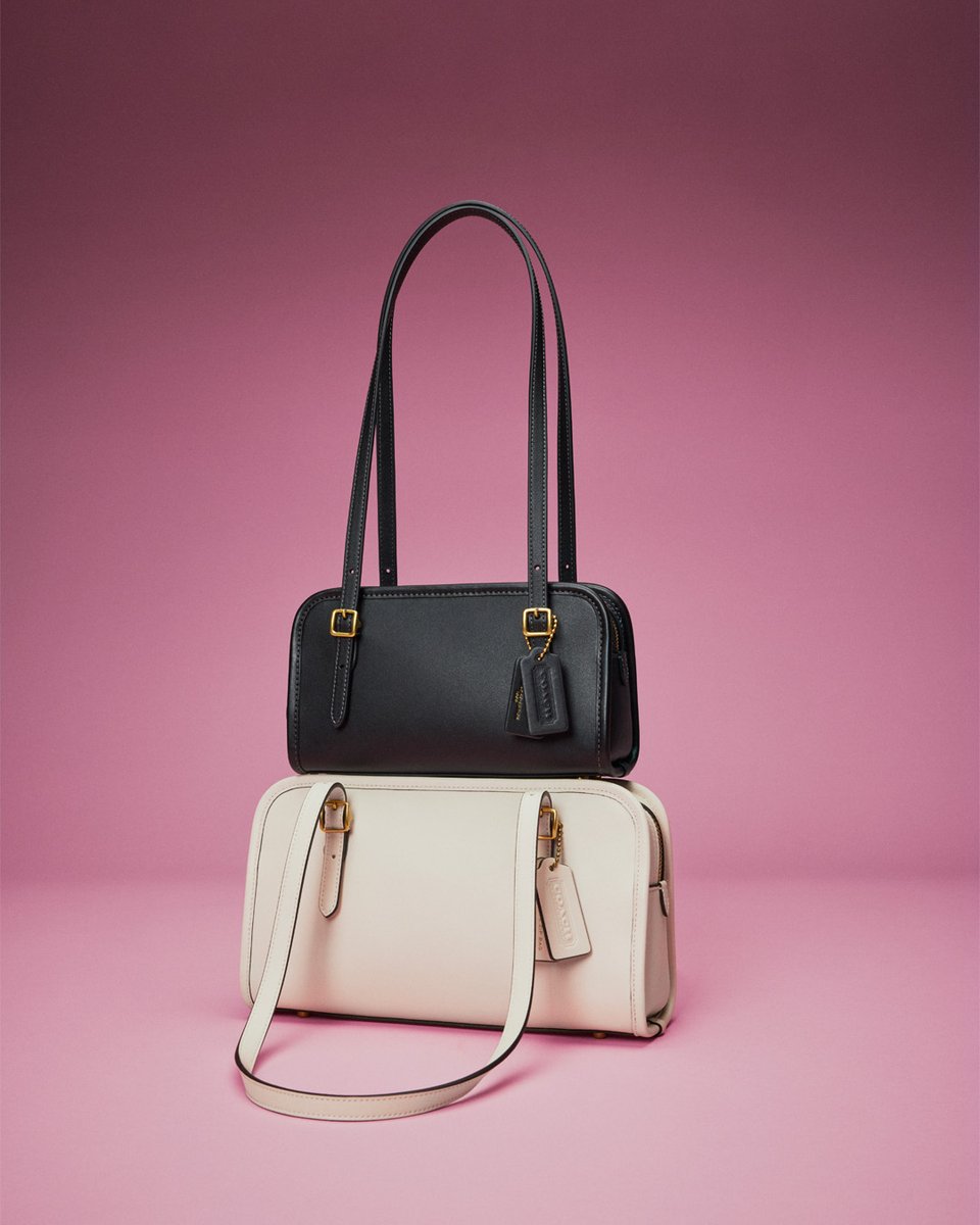 Von_Maur's tweet photo. A bag that says thank you, Mom—loud and stylish. 💖
Find her new favorite: https://t.co/mTVe99oRVK
#CoachNY #VonMaur #MothersDayGifts #HandbagGift #ShoppingPerfected https://t.co/bjGQ6s8pbd