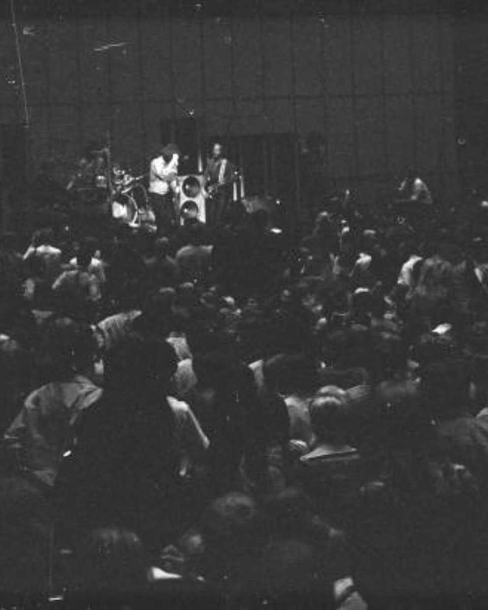 On this day in 1970, we took the stage at the Cobo Arena in Detroit, Michigan!

The show was one of our most powerful from that tour—packed with Blues, energy, and a surprise guest appearance by John Sebastian.

Photos courtesy of Tom Copi and Getty Images.